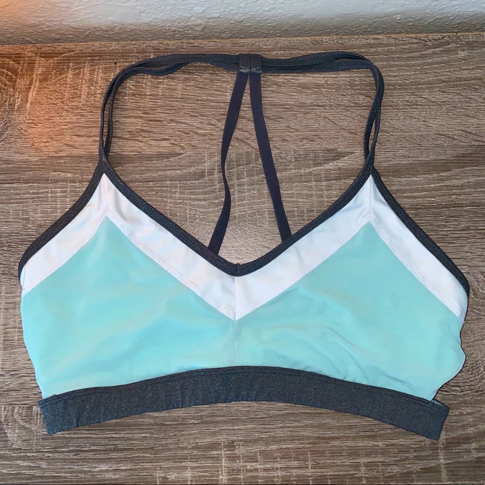 BALANCE SPORTS BRA 🤍💙 - Picture 3 of 8